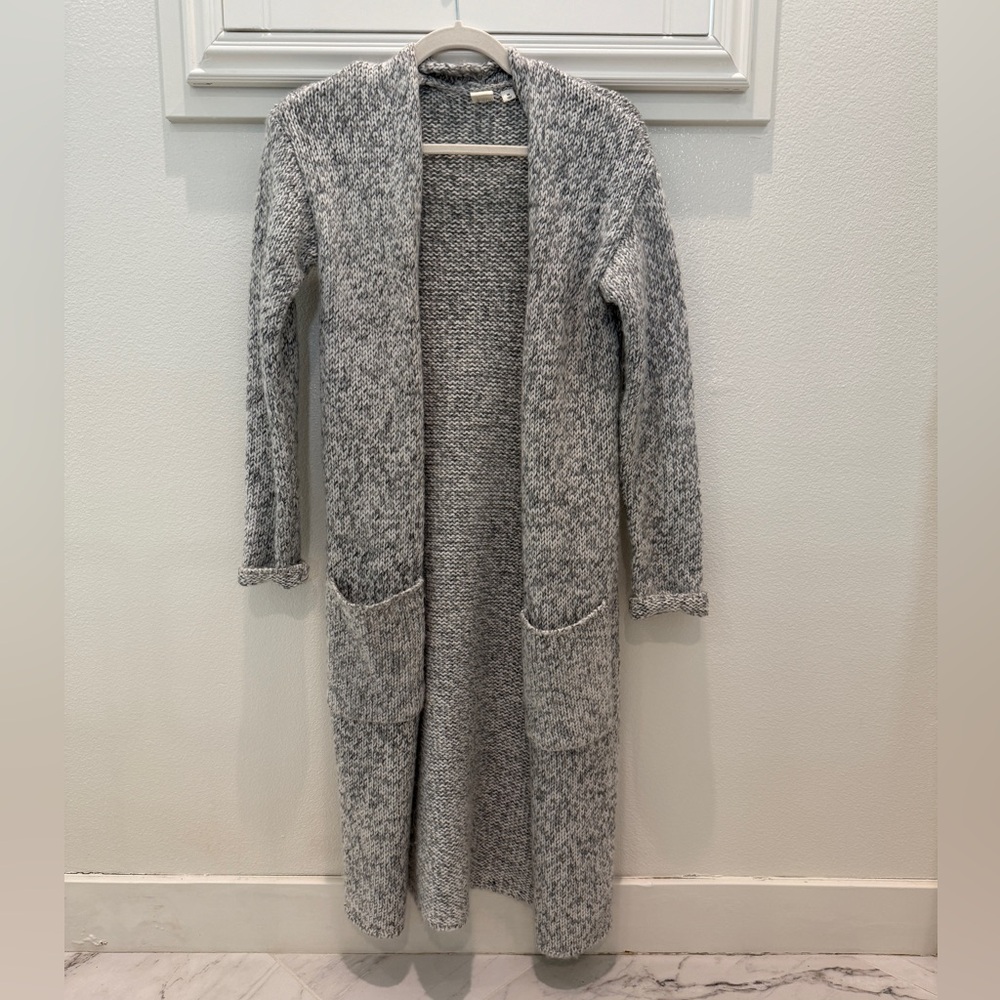 GAP Heather Gray Knit Cardigan